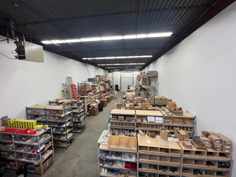 More Photos Of 16303-16321 132 Av NW, Edmonton Warehouse For Lease