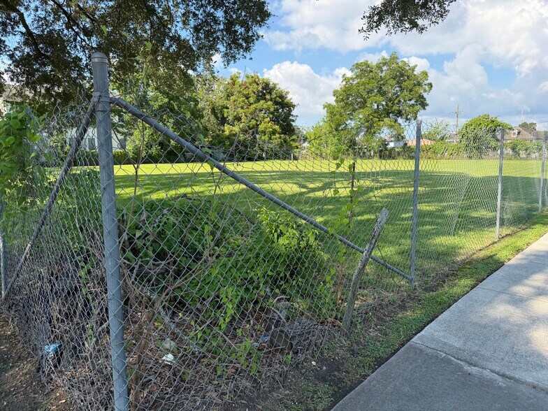 More Photos Of 4338 Elysian Fields Ave, New Orleans Land For Sale