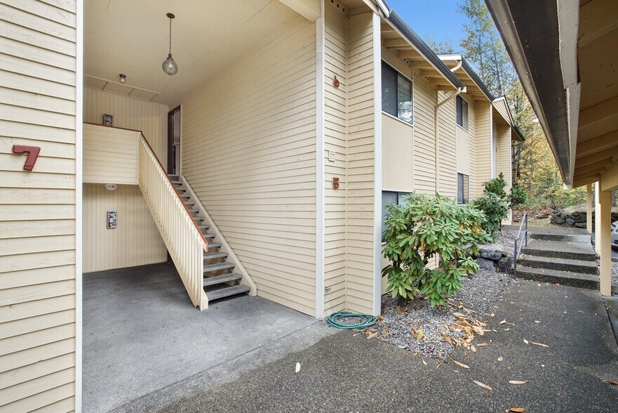 More Photos Of 12815 123rd Street Ct E, Puyallup Apartments For Sale