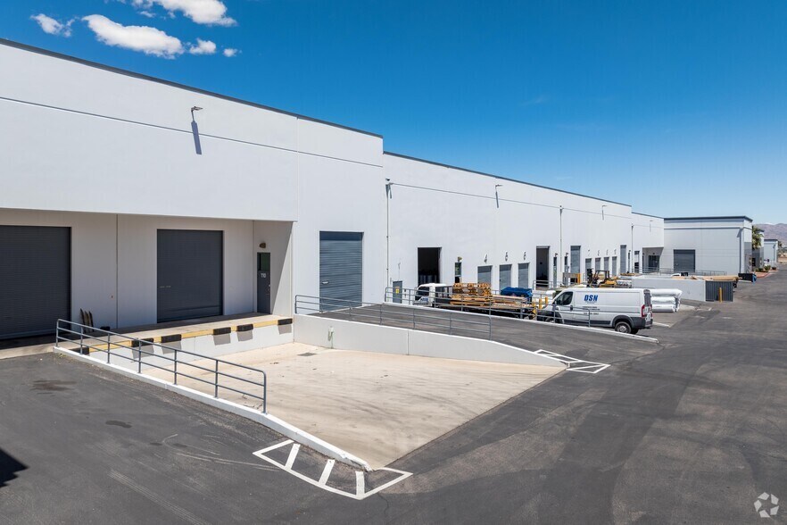 More Photos Of 720 W Cheyenne Ave, North Las Vegas Industrial For Sale