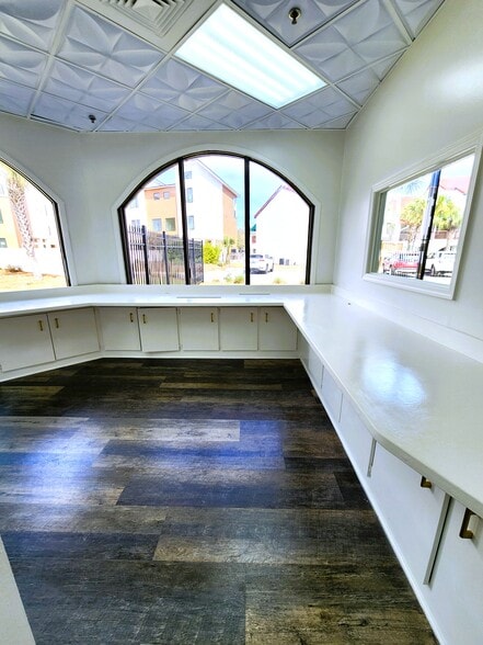 More Photos Of 8700-8730 Thomas Dr, Panama City Apartments For Lease