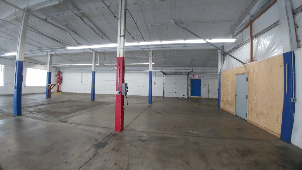 More Photos Of 655 Driving Park Ave, Rochester Warehouse For Lease