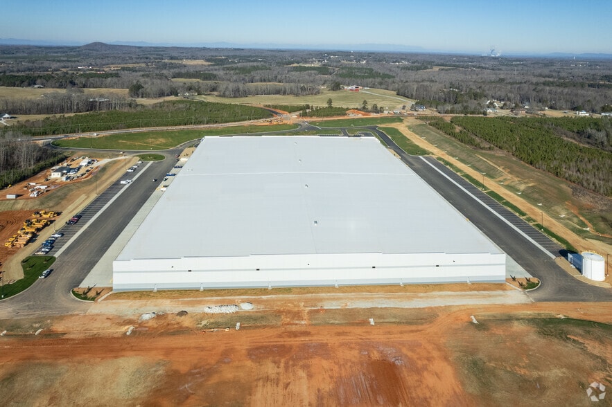 More Photos Of 1 Hyatt St, Gaffney Unknown For Lease