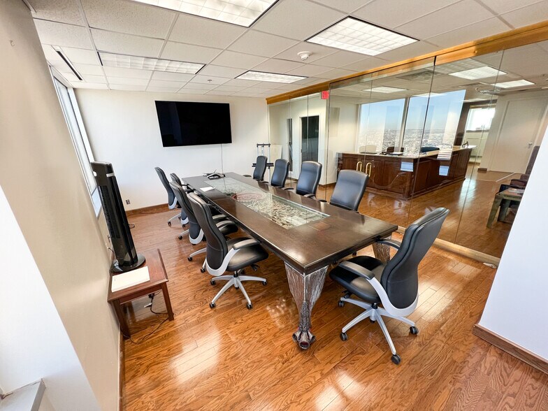 More Photos Of 303 W Wall St, Midland Office For Lease