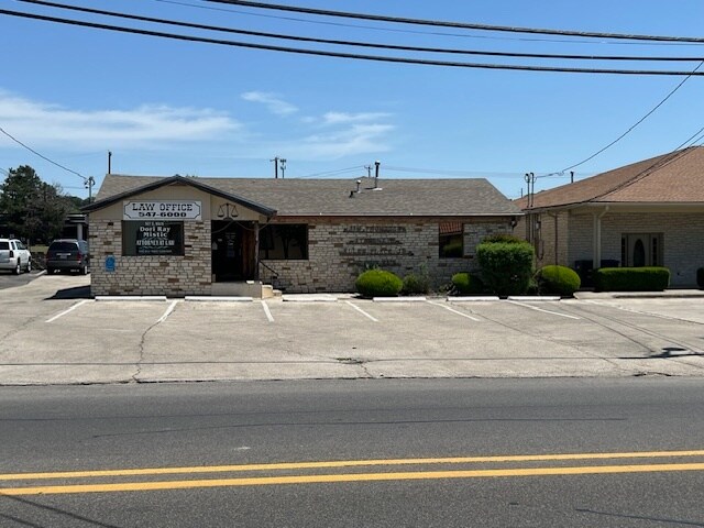 Primary Photo Of 907 S Main St, Copperas Cove Office For Sale