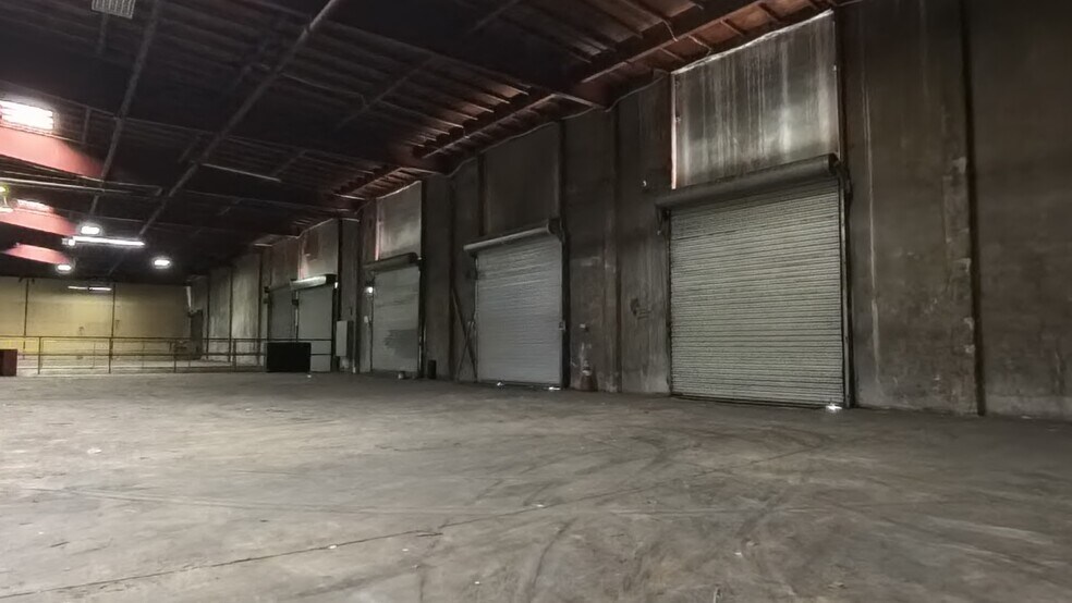 More Photos Of 1363 S Bonnie Beach Pl, Commerce Warehouse For Lease