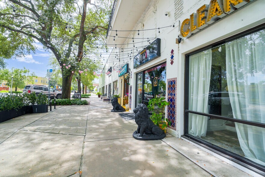 More Photos Of 2531 Central Ave, Saint Petersburg Coworking Space