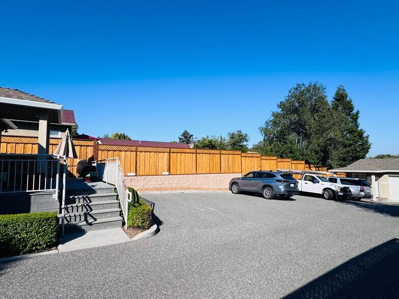 More Photos Of 15700 Winchester Blvd, Los Gatos Office For Lease