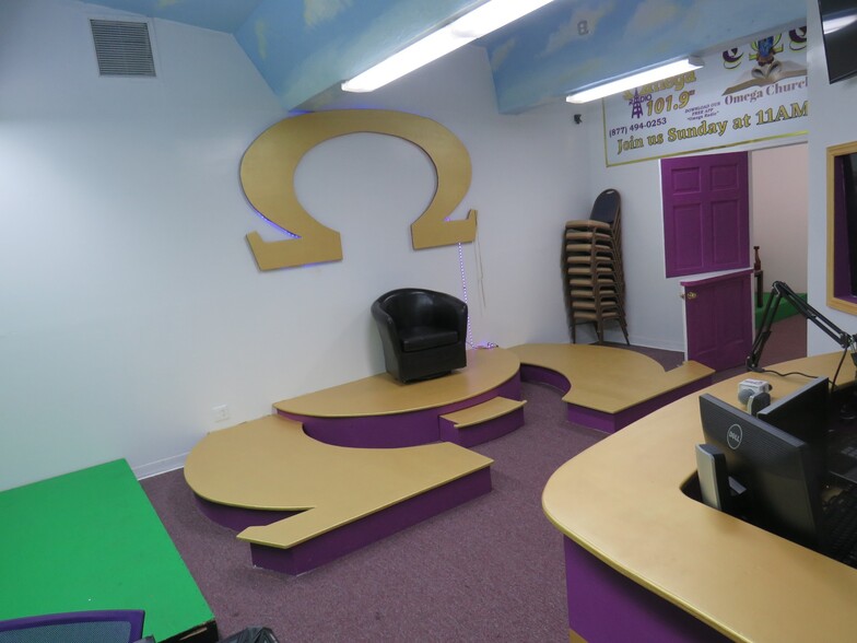 More Photos Of 11030 Wiles Rd, Coral Springs Religious Facility For Lease