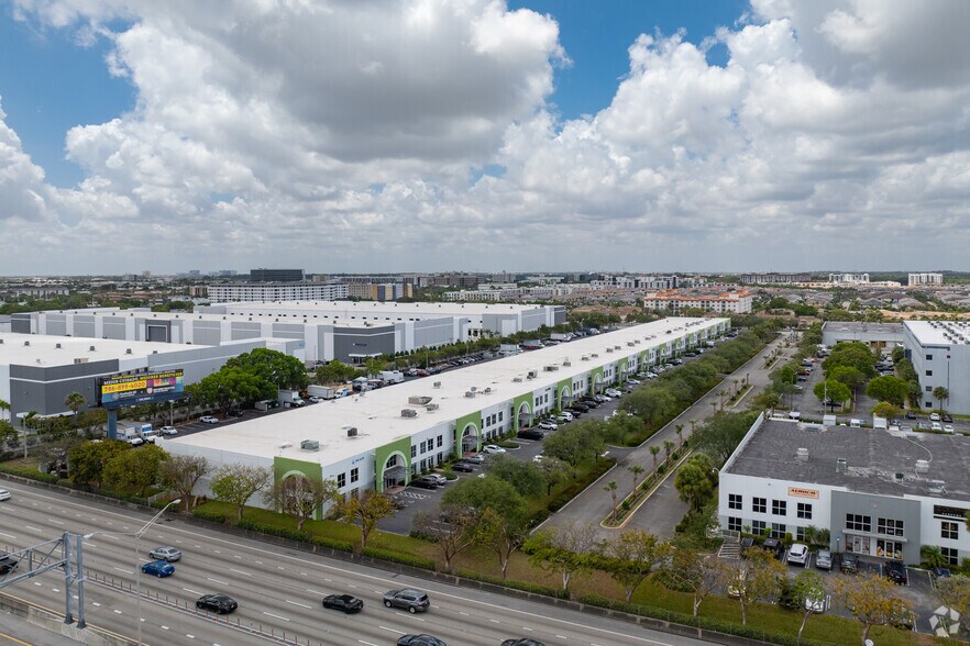 More Photos Of 7770 NW 46th St, Doral Warehouse For Sale