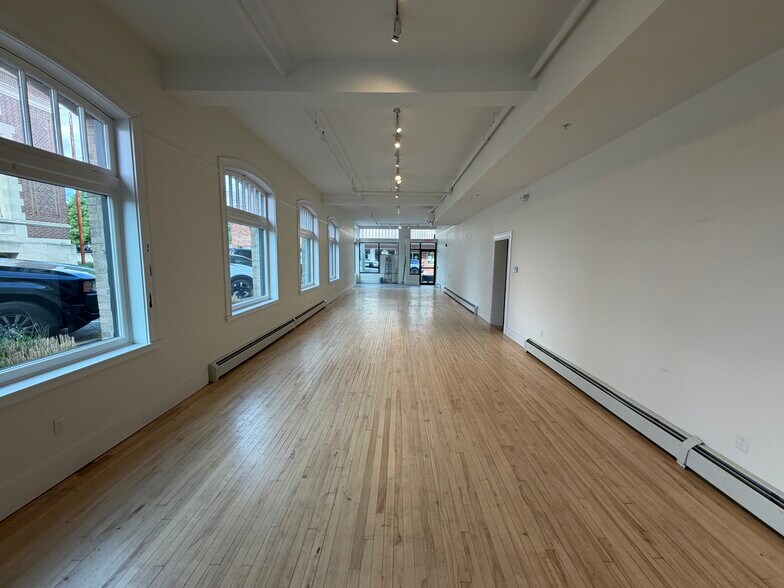 More Photos Of 5 Washington St, Biddeford Apartments For Lease
