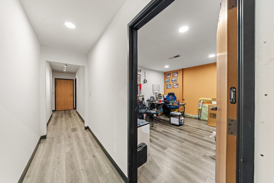 More Photos Of 23282 Peralta Dr, Laguna Hills Warehouse For Sale