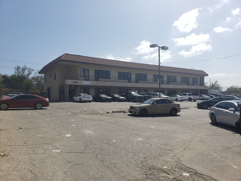 More Photos Of 13741 Foothill Blvd, Sylmar Office For Lease