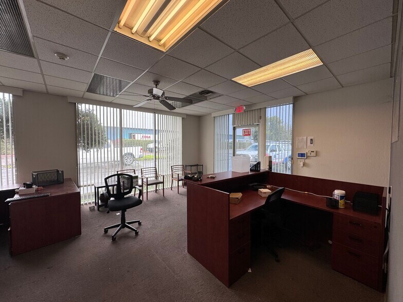 More Photos Of 5234 E Pine Ave, Fresno Warehouse For Lease