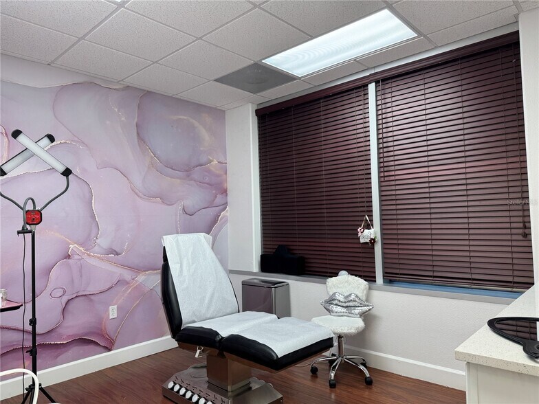 More Photos Of 6150 Metrowest Blvd, Orlando Medical For Lease