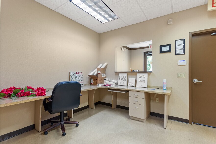 More Photos Of 4714 N Armenia Ave, Tampa Medical For Lease