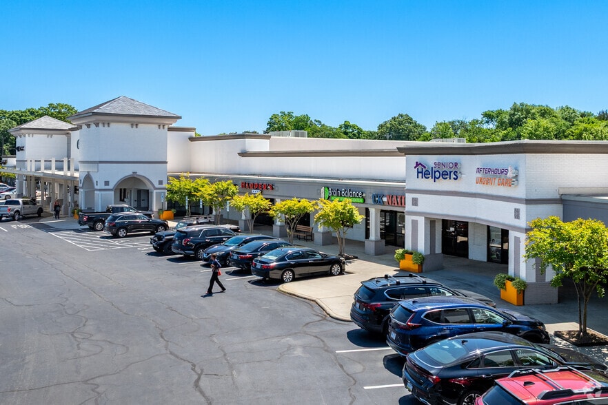 More Photos Of 9101 Pineville-Matthews Rd, Pineville Storefront Retail Office For Lease