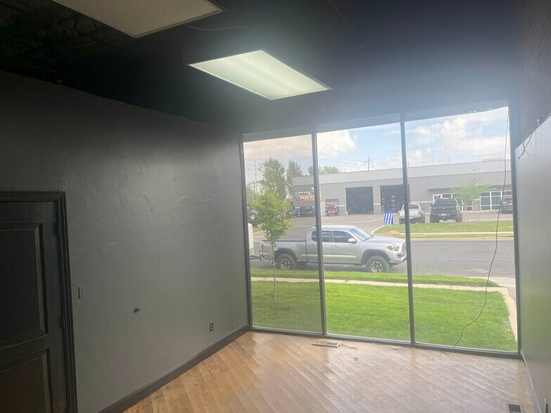 More Photos Of 2601 S Constitution Blvd, Salt Lake City Manufacturing For Lease