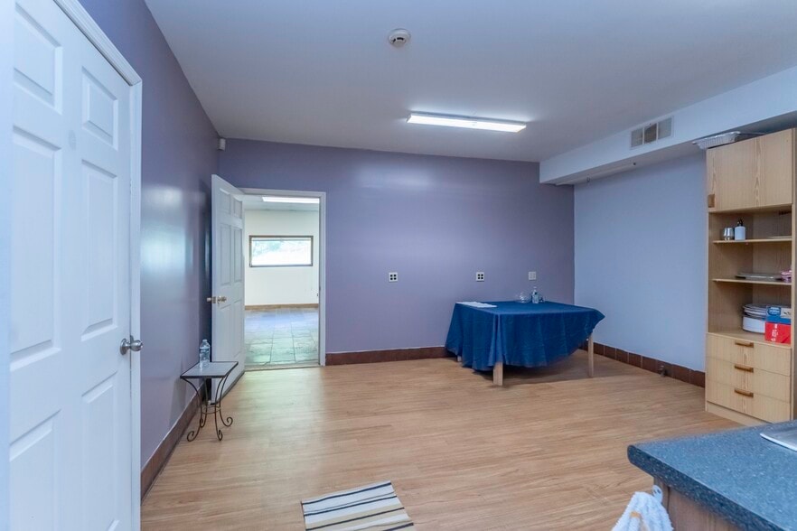 More Photos Of 1520 Broadway, Esopus Freestanding For Sale