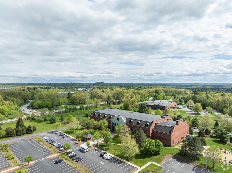 Primary Photo Of 27 Jackson Rd, Devens Research And Development For Sale
