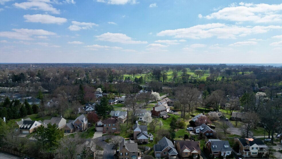 More Photos Of 7654 Montgomery Rd, Cincinnati Medical For Sale
