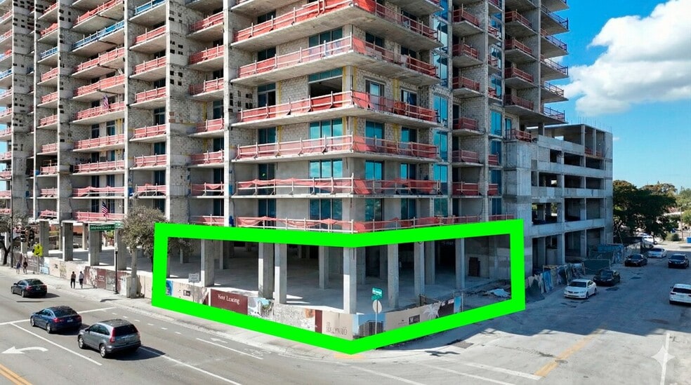 Primary Photo Of 2100 N Federal Hwy, Hollywood Apartments For Lease