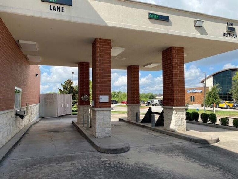 More Photos Of 14020 Highway 3, Webster Unknown For Lease