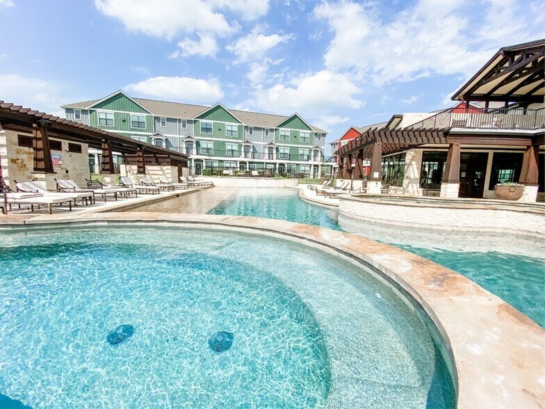 More Photos Of 2888 Nash St, Bryan Apartments For Sale