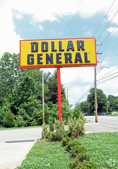 More Photos Of 2704 Frayser Blvd, Memphis Freestanding For Sale