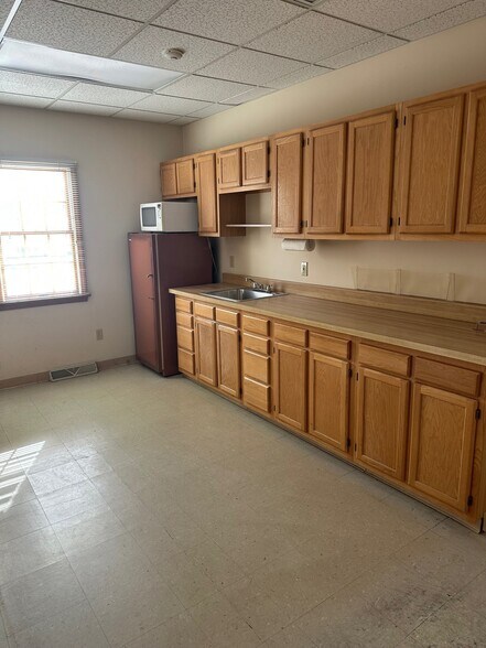 More Photos Of 151 W Genesee St, Lockport Loft Creative Space For Lease