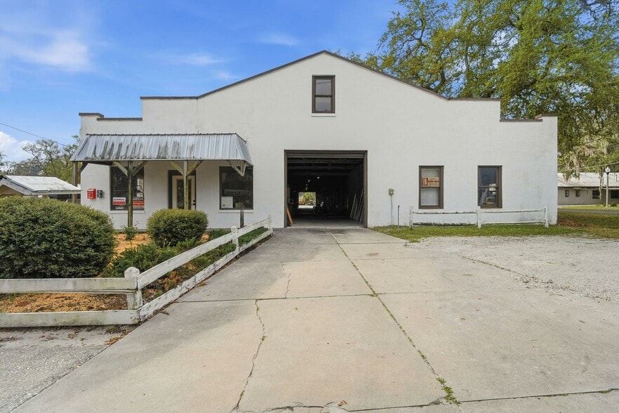 More Photos Of 210 E 5th St, Apopka Industrial For Sale