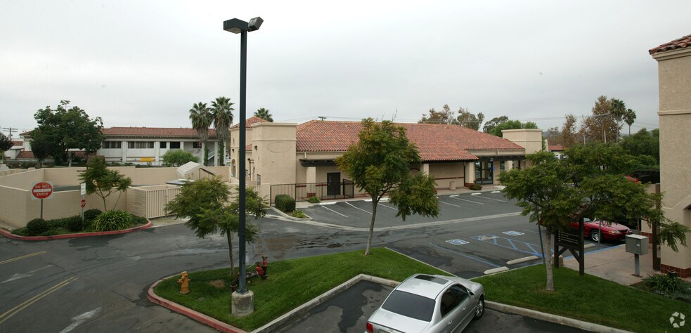 More Photos Of 3815 Mission Ave, Oceanside Unknown For Lease