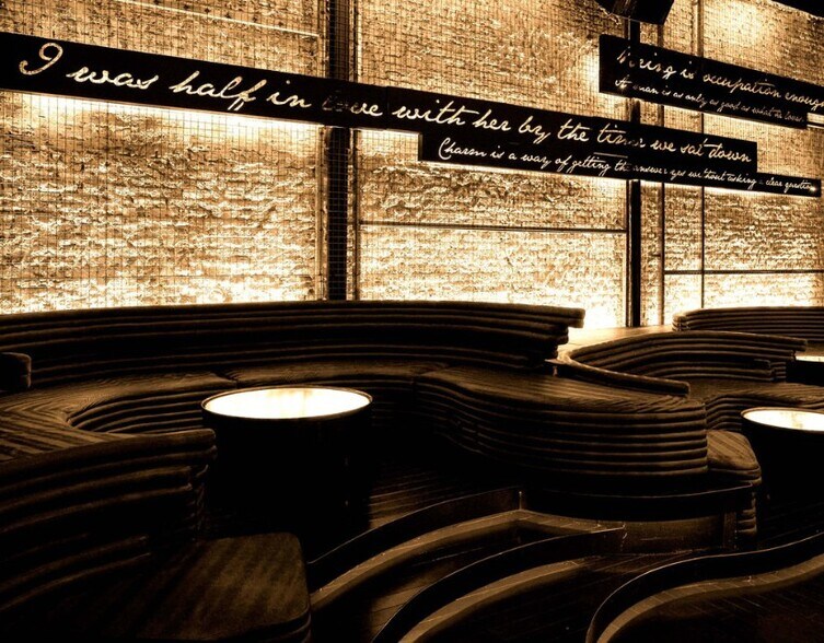 More Photos Of 6356 Hollywood Blvd, Los Angeles Storefront Retail Office For Lease