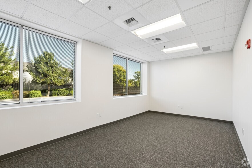 More Photos Of 3401 96th St S, Lakewood Distribution For Lease