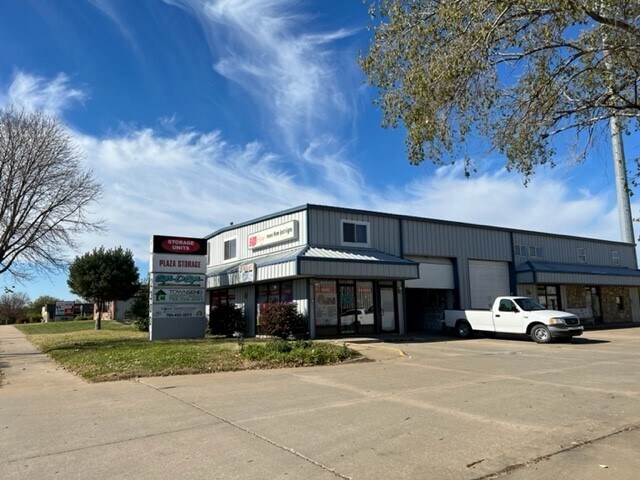 Primary Photo Of 2300 W 31st St, Lawrence Freestanding For Lease