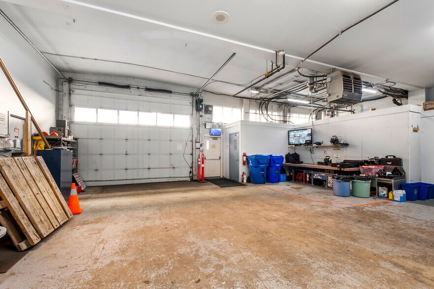 More Photos Of 342 Leon Av, Kelowna Specialty For Sale