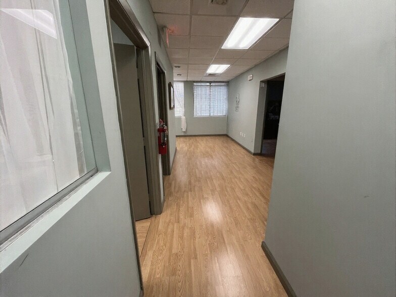 More Photos Of 3949 Evans Ave, Fort Myers Medical For Lease