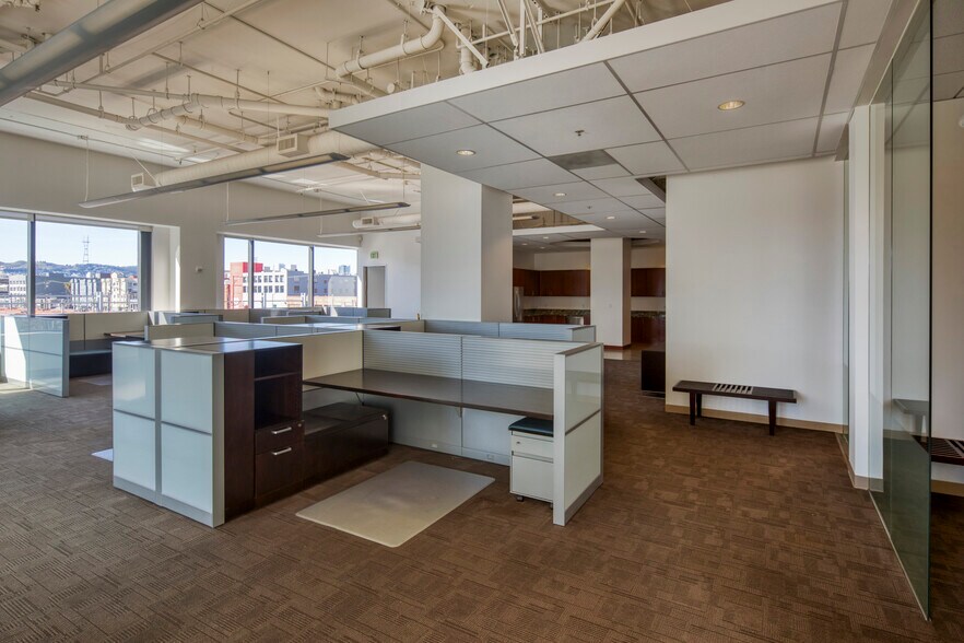 More Photos Of 290 King St, San Francisco Medical For Sale