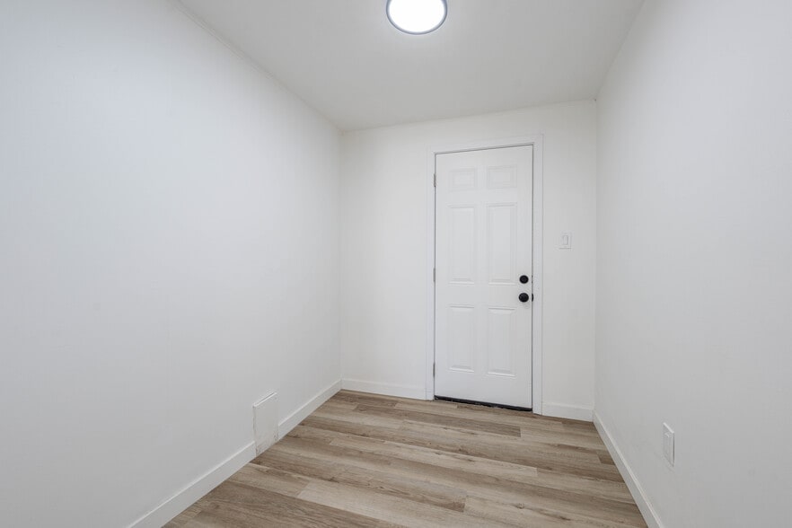More Photos Of 4301 W Lilac Ave, Santa Ana Multifamily For Sale
