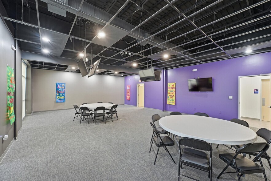 More Photos Of , Pearland Office For Sale