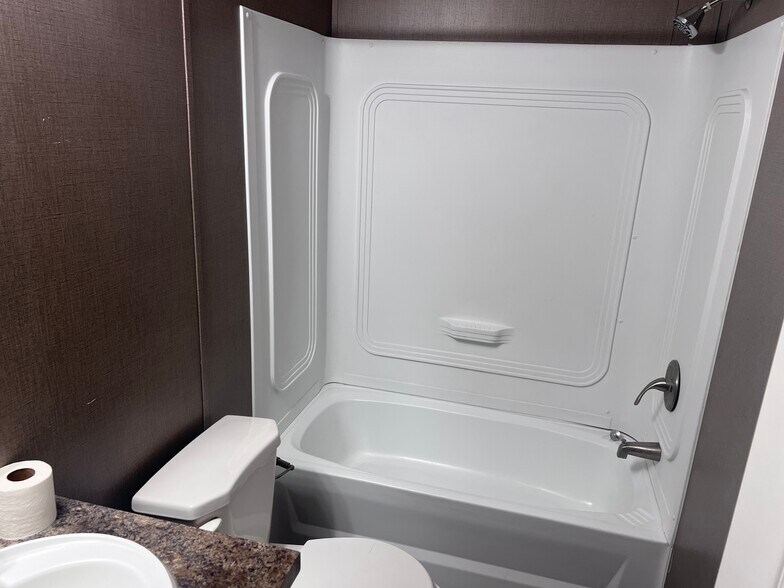 More Photos Of 19645 Nordt Rd, Damon Land For Sale