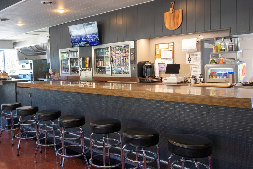 More Photos Of 200 Beech St, Arlington Restaurant For Sale