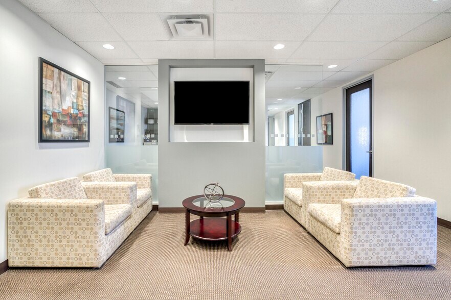 More Photos Of 500 Pl D'armes, Montréal Coworking Space