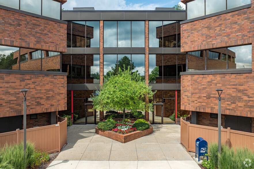 More Photos Of 6000 Parkland Blvd, Mayfield Heights Office For Lease