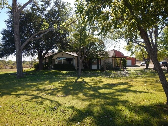 Primary Photo Of 11 Applegate Cir, Round Rock Distribution For Lease