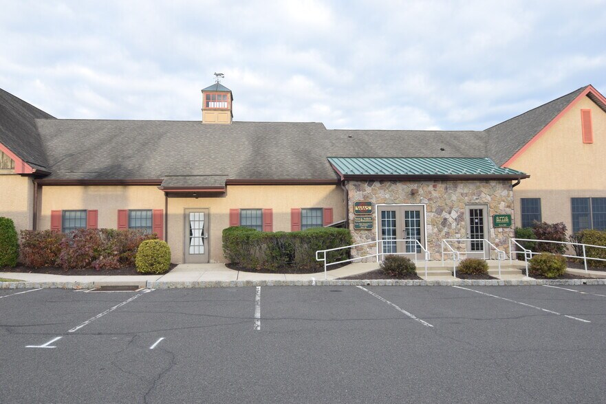 More Photos Of 1456 Ferry Rd, Doylestown Office For Sale
