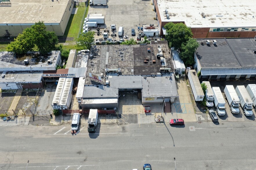 More Photos Of 3632 S 3rd St, Philadelphia Food Processing For Lease