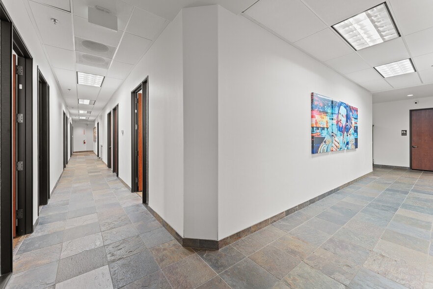More Photos Of 139 E Warm Springs Rd, Las Vegas Office For Sale