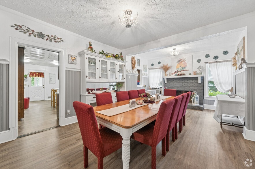 More Photos Of 43 Europe Ln, Clayton Apartments For Sale
