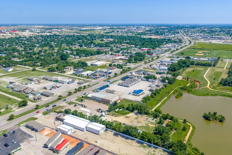 More Photos Of 6209 S Shields Blvd, Oklahoma City Manufacturing For Sale